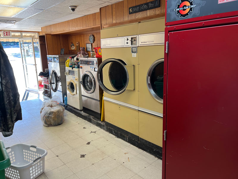 Greensburg PA Laundromat For Sale Large capacity